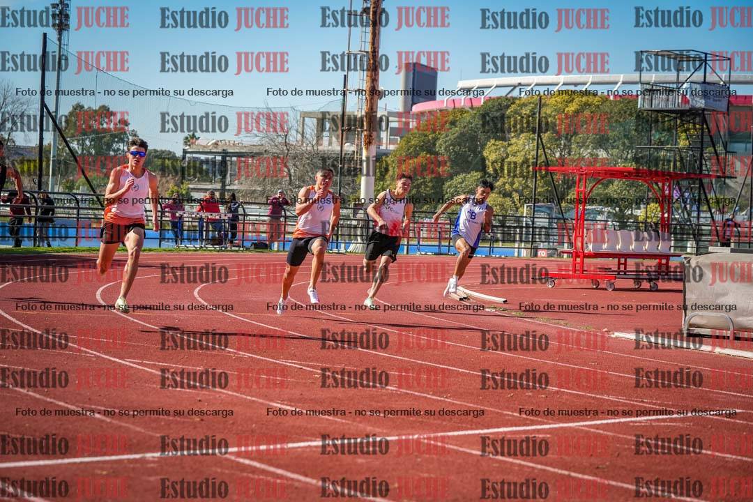 Fotos de los 200 m llanos de varones