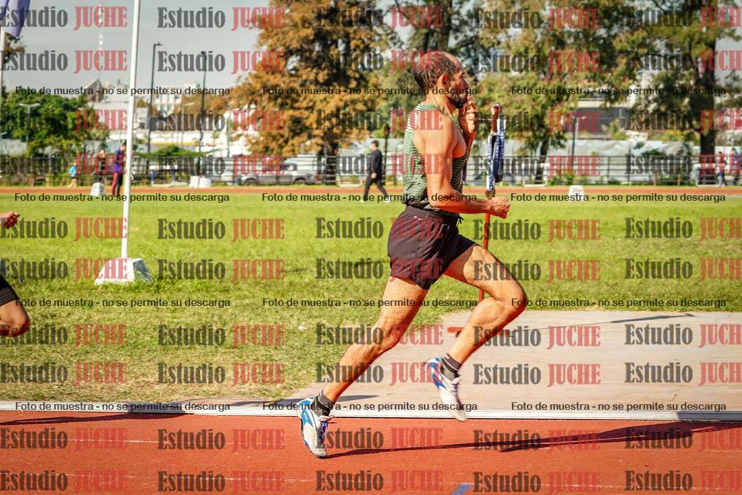 Fotos de los 800 m llanos de varones