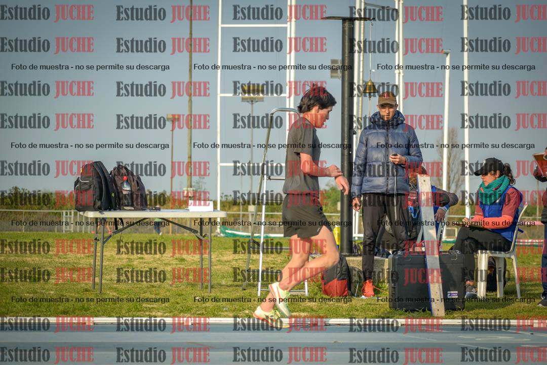 Fotos de los 3000 m llanos de varones