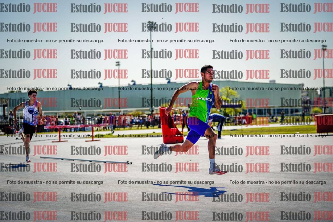 Fotos de los 400 m llanos de varones