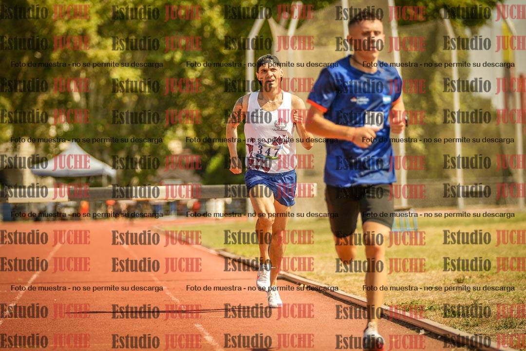 Fotos de los 3000 m con obstáculos de varones