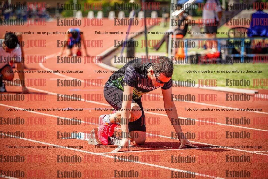 Fotos de los 400 m llanos de varones