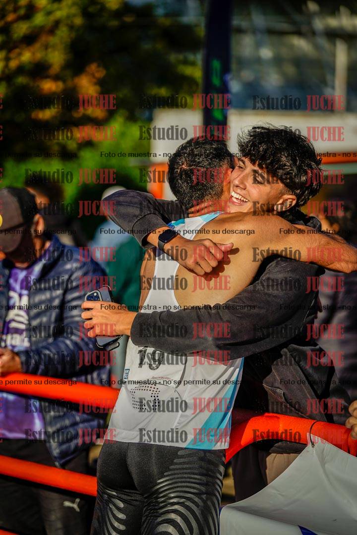 Fotos de algunos extras y podios del día 2