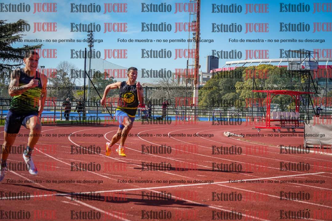 Fotos de los 200 m llanos de varones