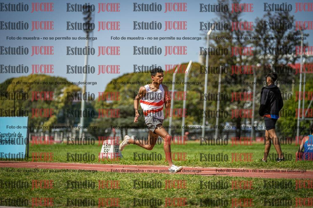 Fotos del salto en largo de varones - (incluye octatlón)