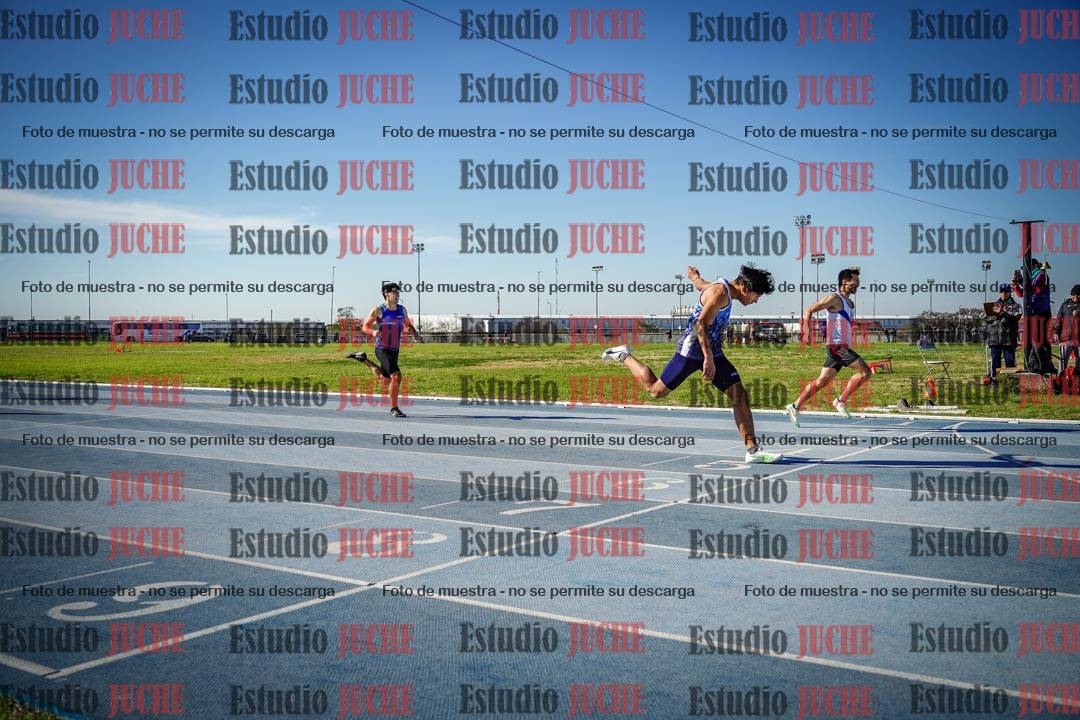 Fotos de los 400 m llanos de varones