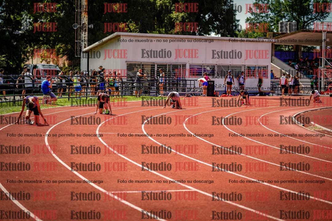 Fotos de los 400 m llanos de varones