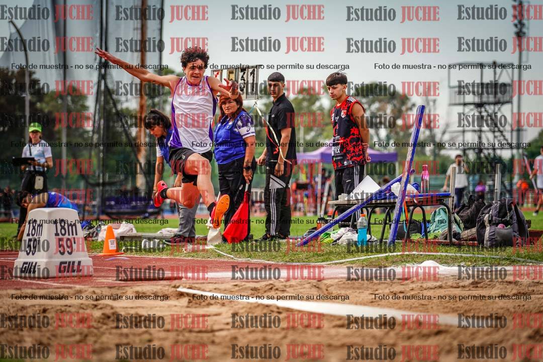 Fotos del salto triple de mujeres y varones