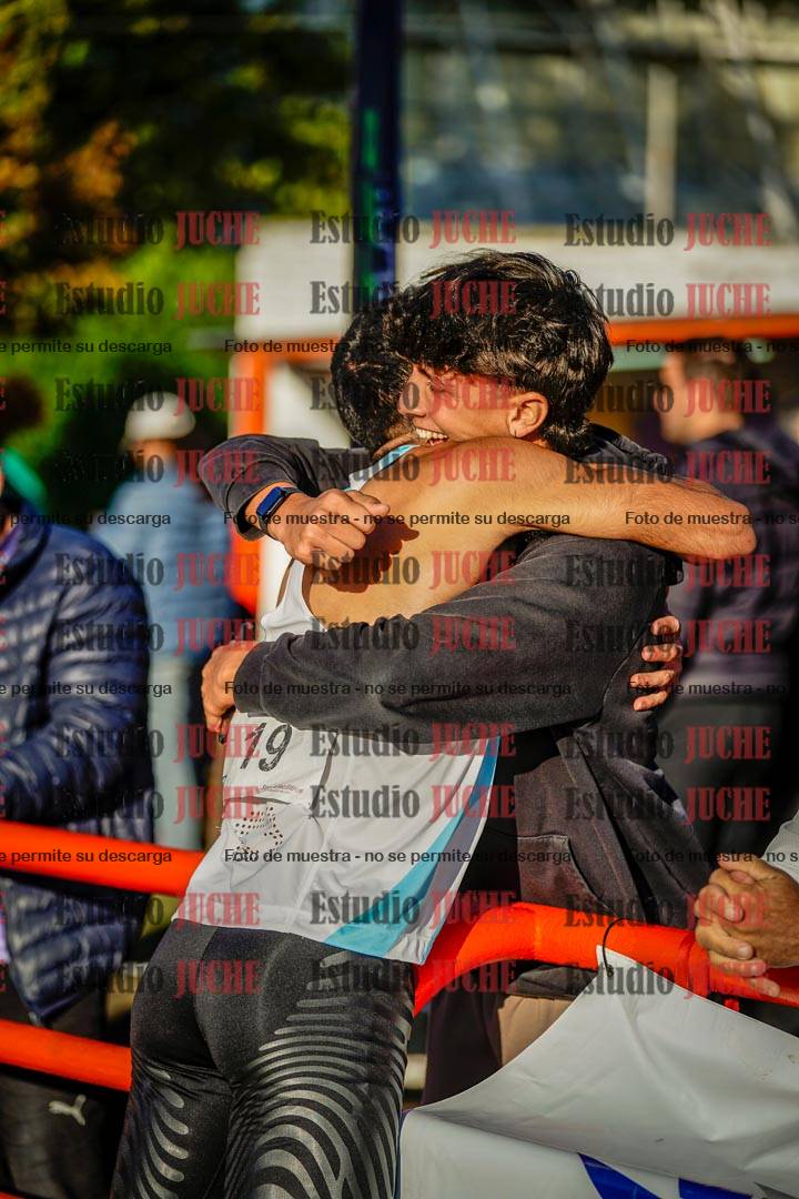 Fotos de algunos extras y podios del día 2