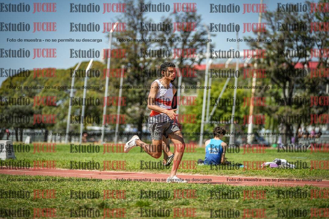 Fotos del salto en largo de varones - (incluye octatlón)