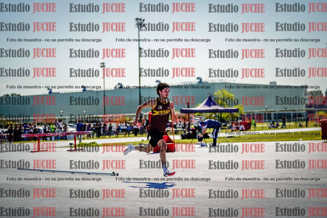Fotos de los 400 m llanos de varones
