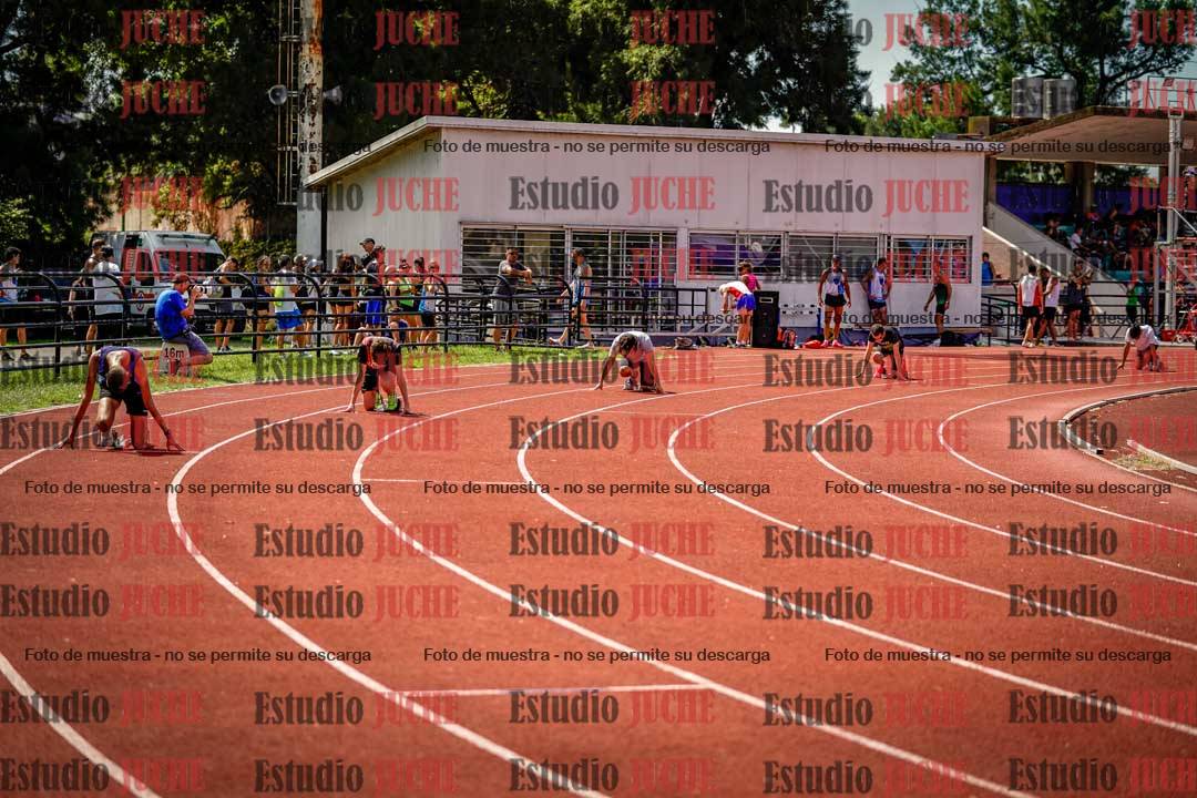 Fotos de los 400 m llanos de varones