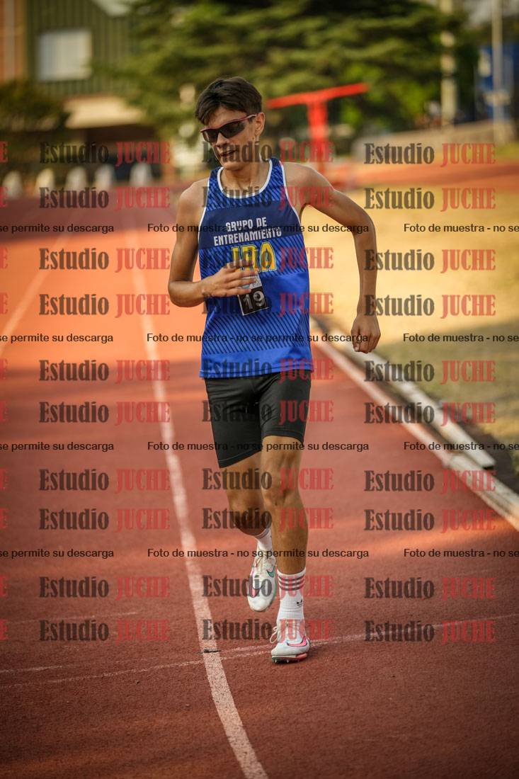 Fotos de los 1500 m llanos de varones
