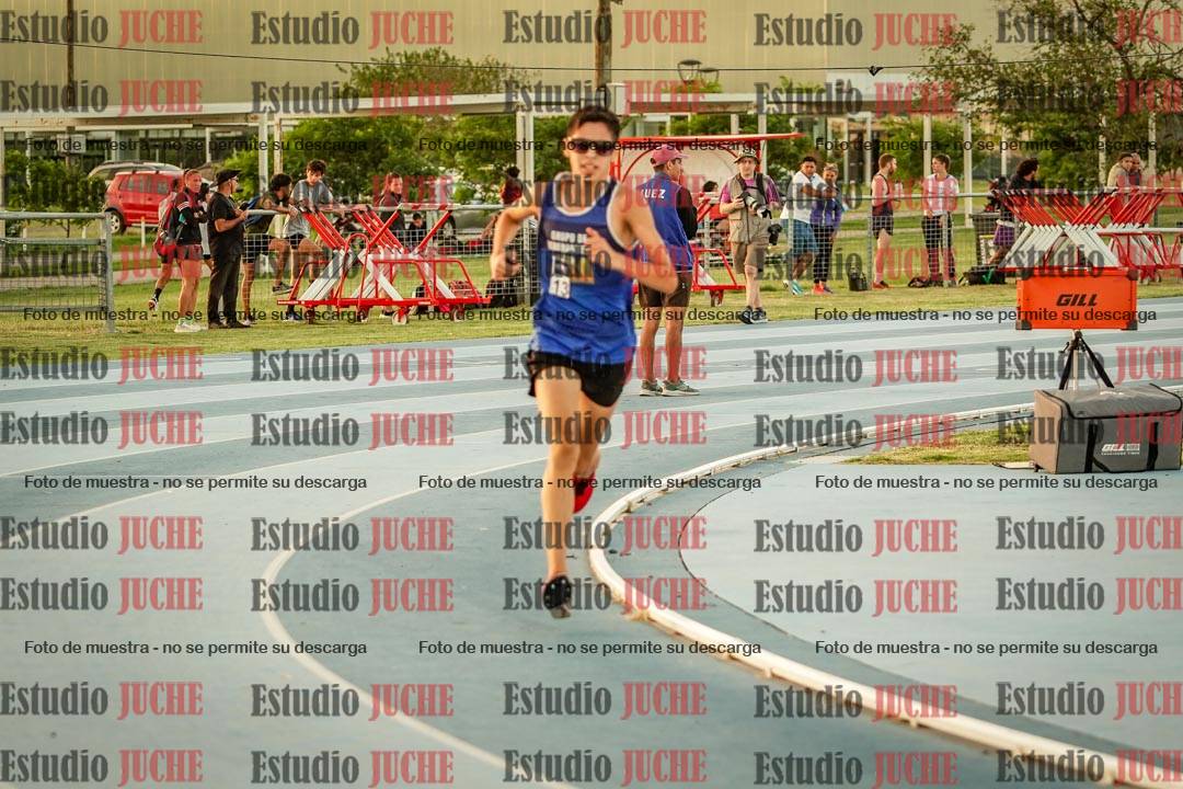 Fotos de los 3000 m llanos de varones