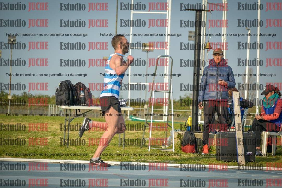 Fotos de los 3000 m llanos de varones