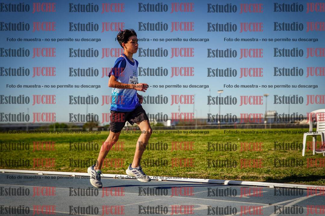 Fotos de los 2000 m llanos de varones