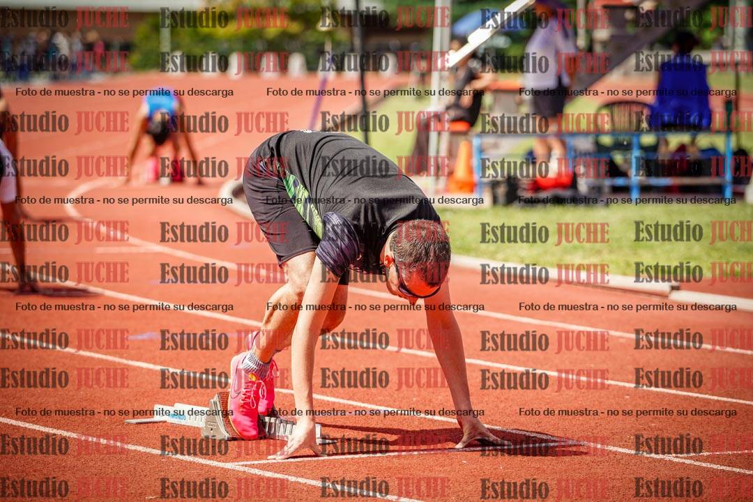 Fotos de los 400 m llanos de varones