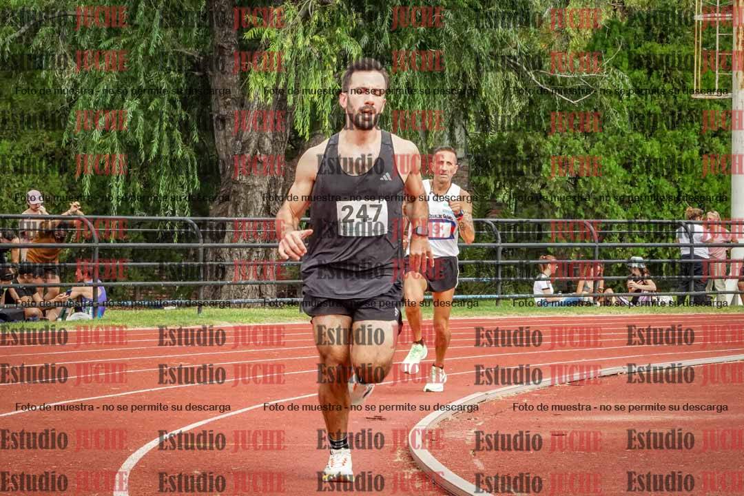 Fotos de los 3000 m llanos de varones