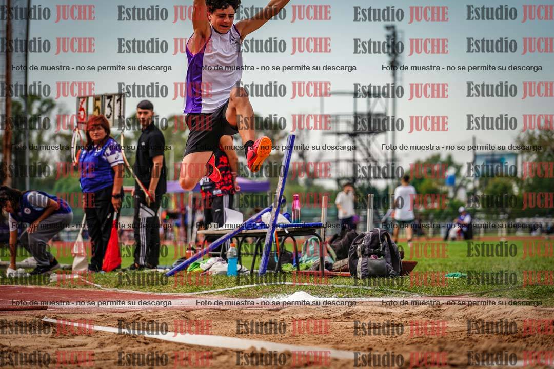 Fotos del salto triple de mujeres y varones