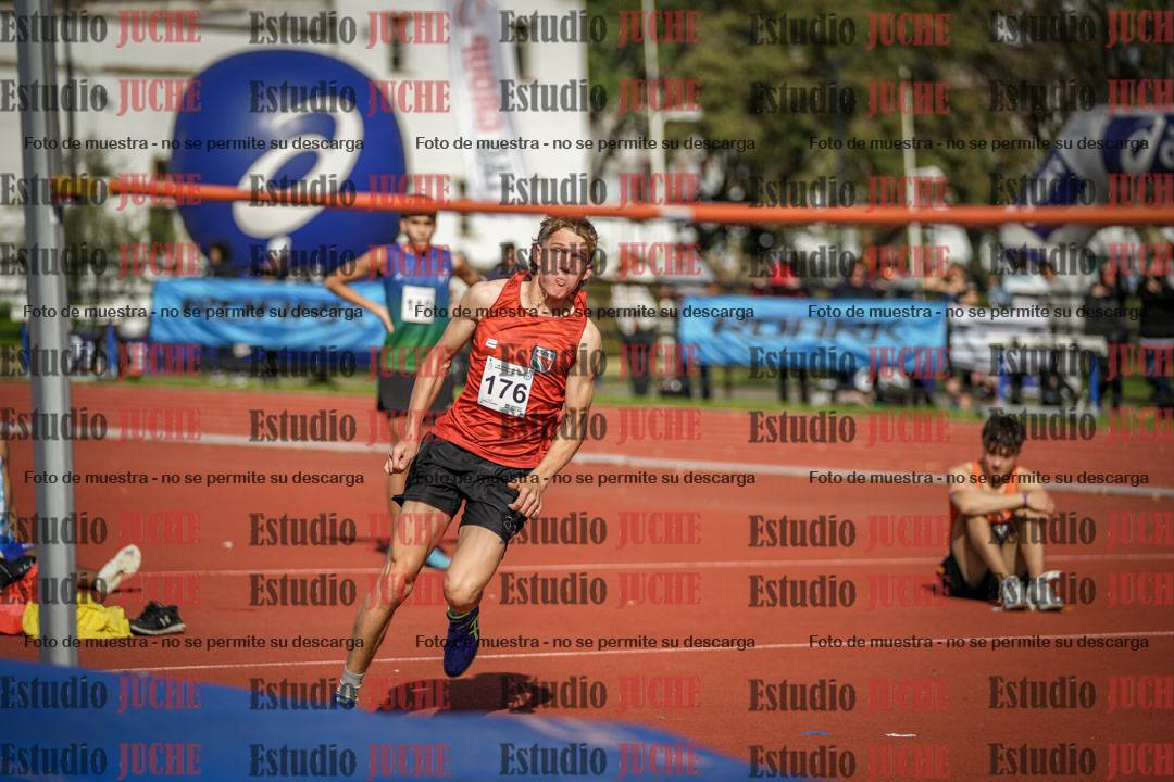 Fotos del salto en alto de varones