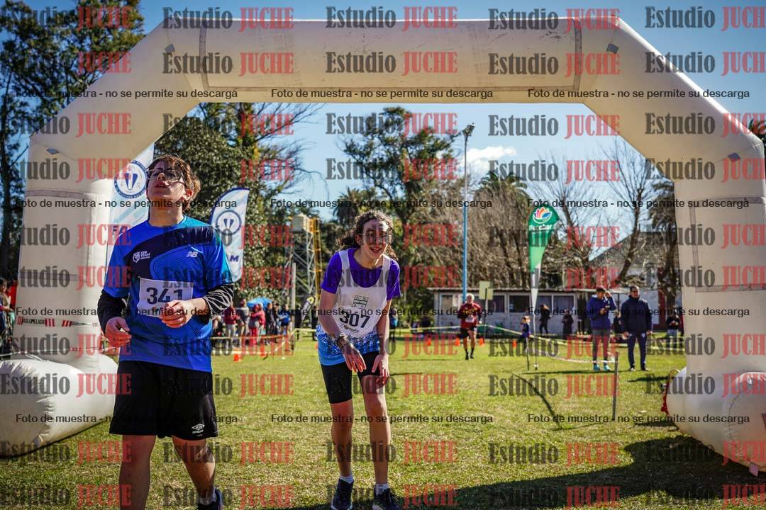 Fotos de la llegada del cross de 1500 m