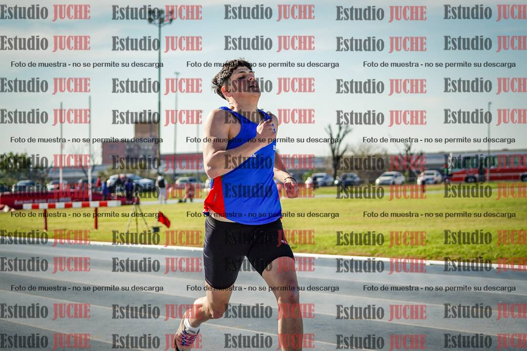 Fotos de los 400 m llanos de varones