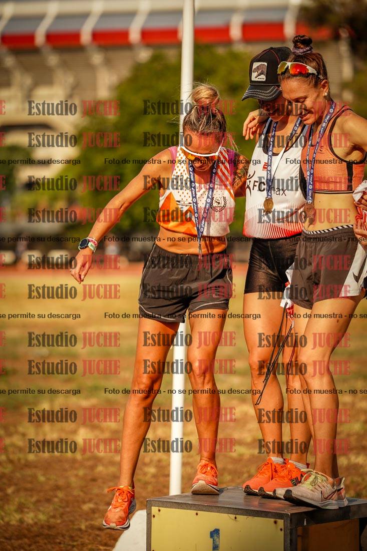 Fotos de algunos podios y extras del torneo