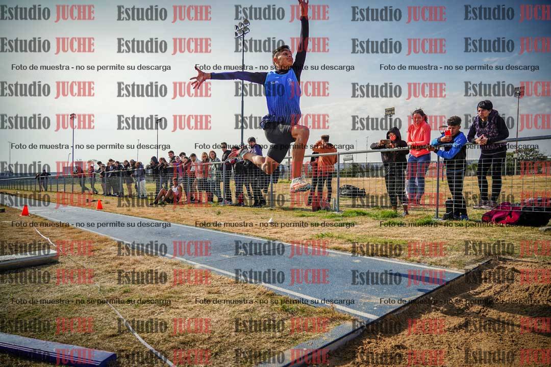 Fotos del salto triple de varones