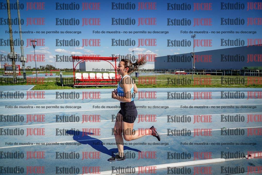 Fotos de los 5000 m llanos de mujeres y varones