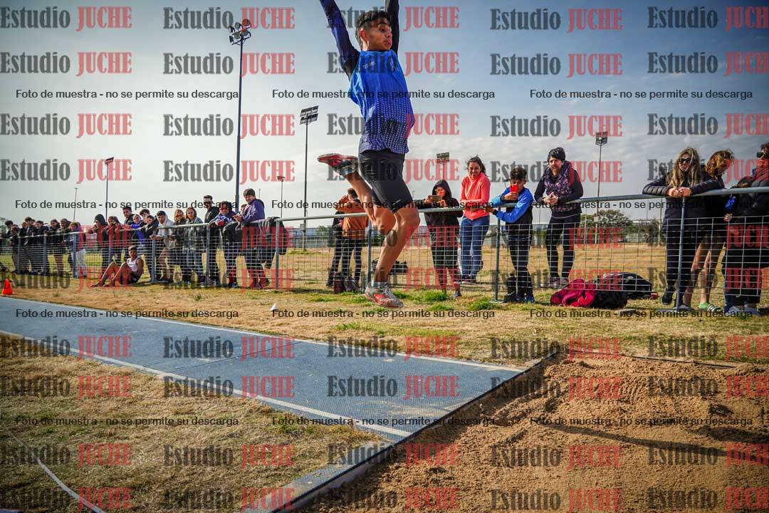 Fotos del salto triple de varones
