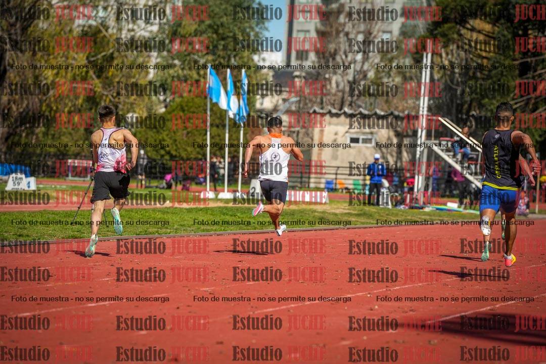Fotos de los 200 m llanos de varones
