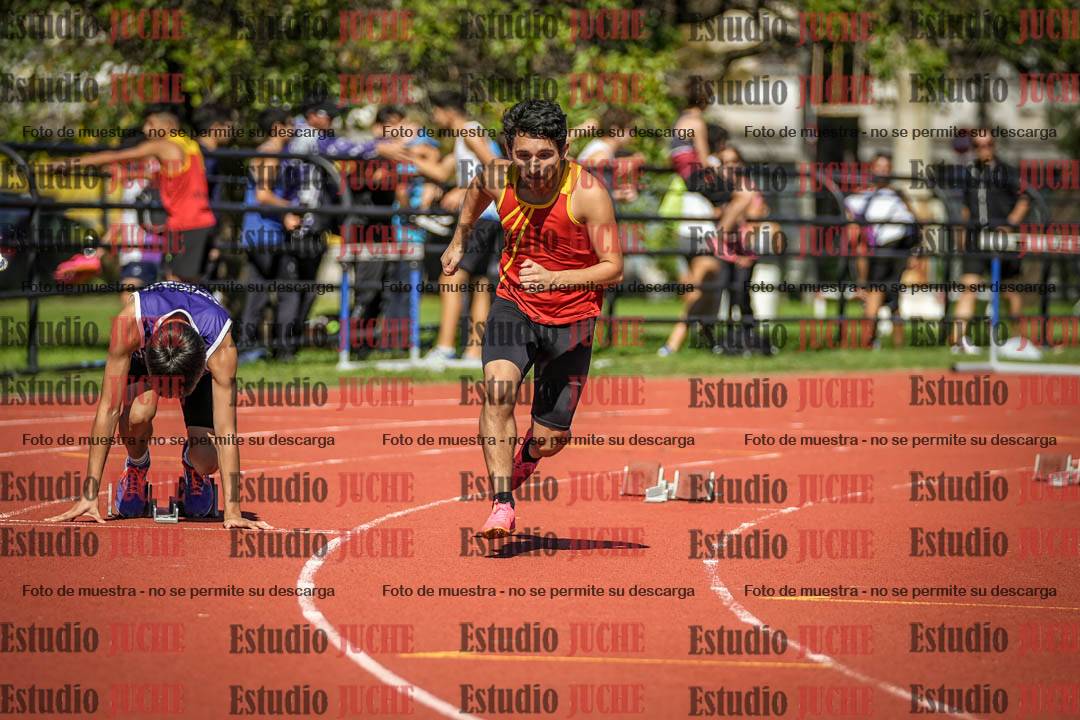 Fotos de los 200 m llanos de varones