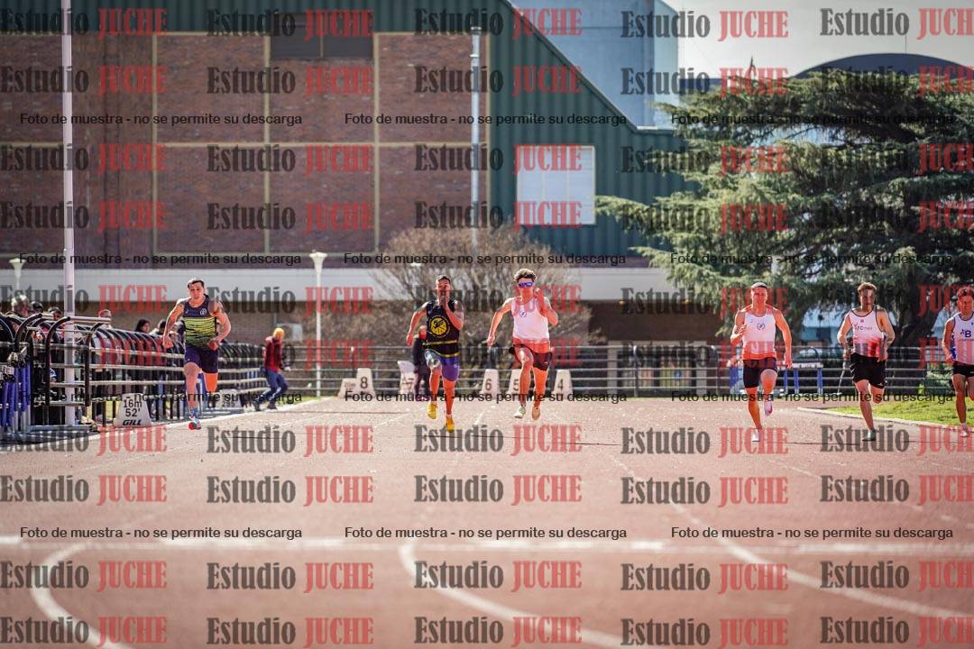 Fotos de los 200 m llanos de varones