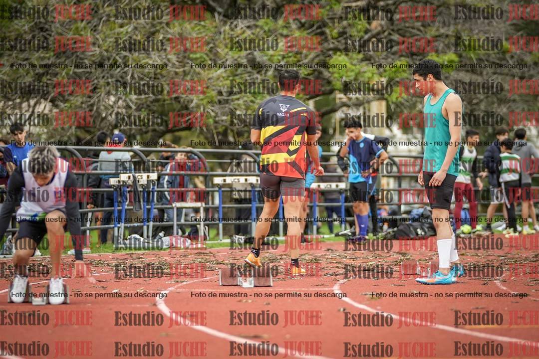 Fotos de los 200 m llanos de varones