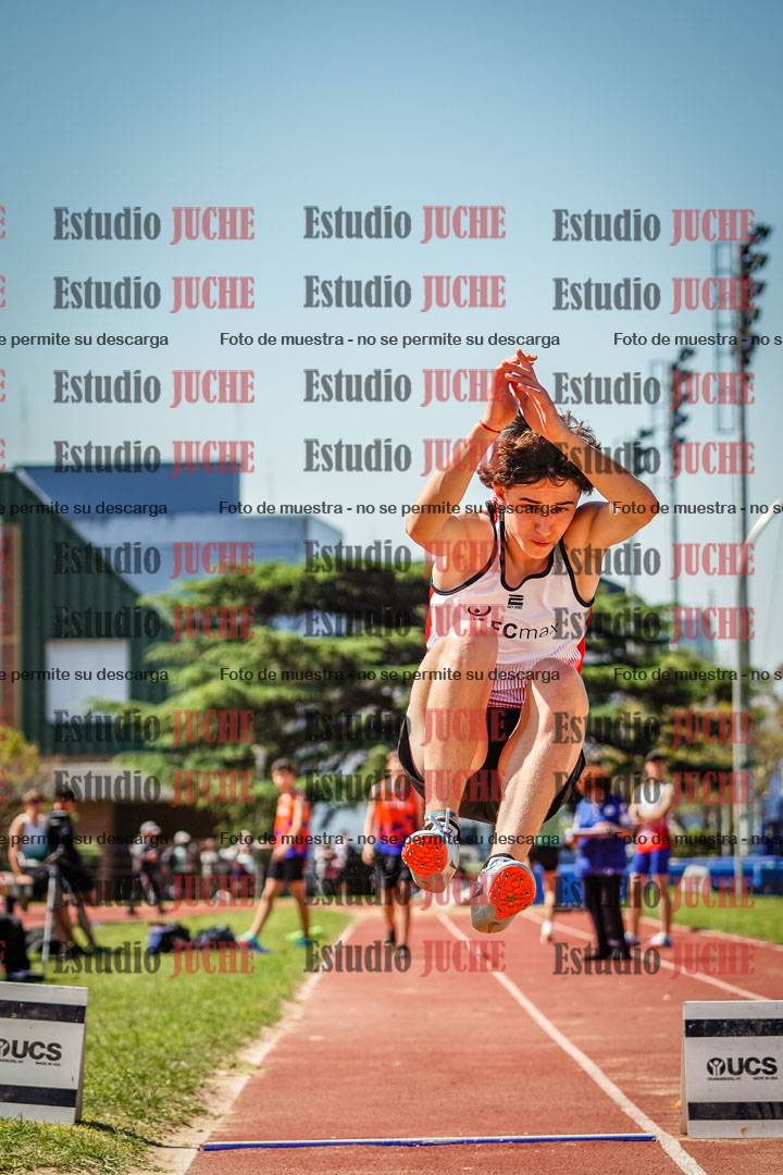 Fotos del salto en largo de varones - (incluye octatlón)