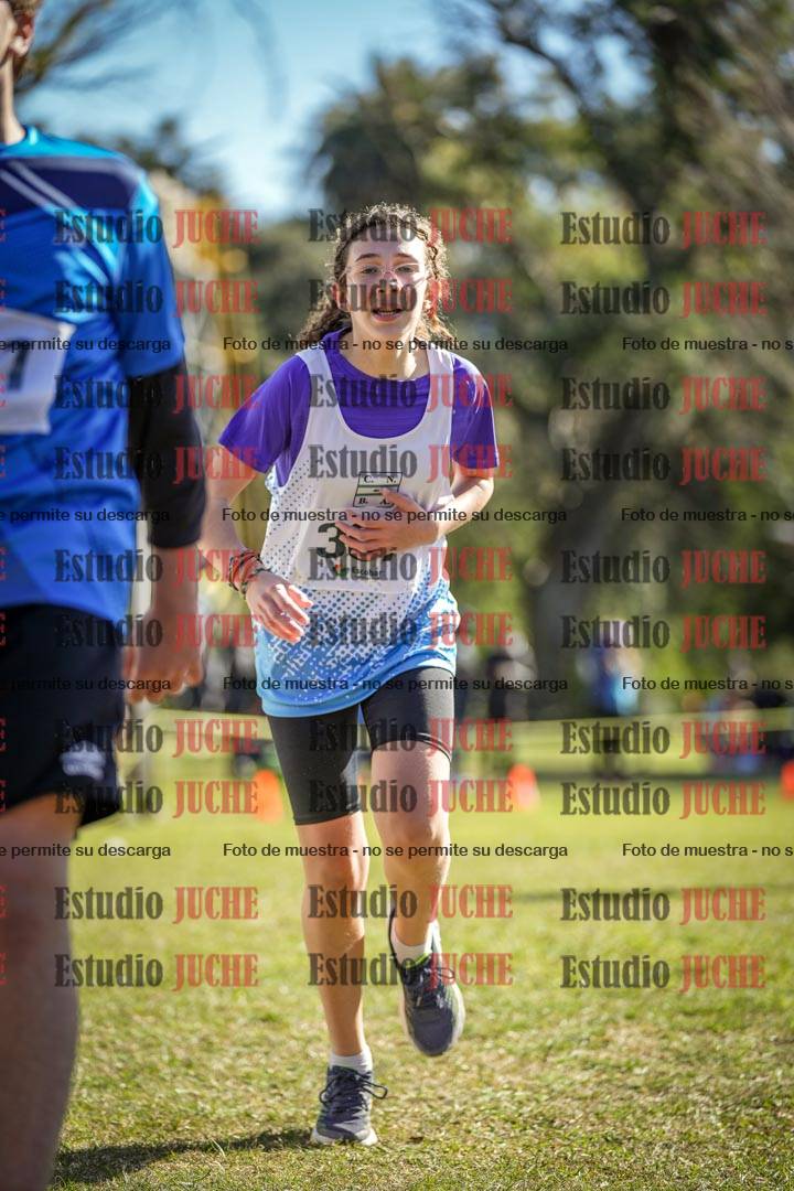 Fotos de la llegada del cross de 1500 m