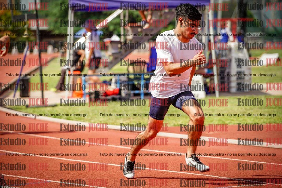 Fotos de los 400 m llanos de varones