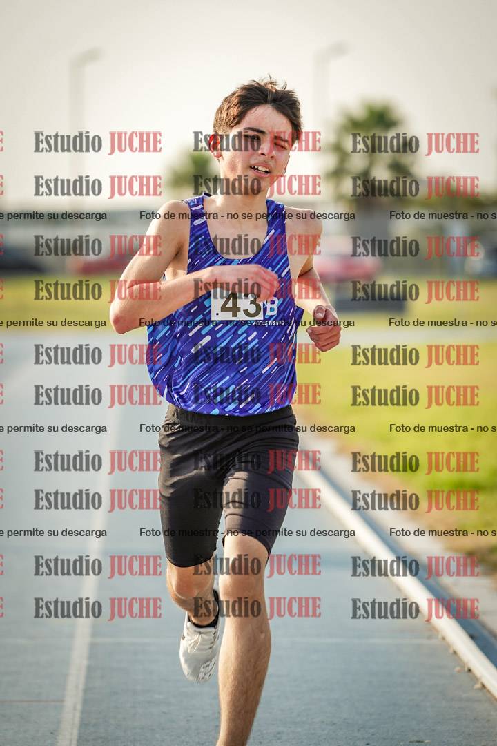 Fotos de los 3000 m llanos de varones