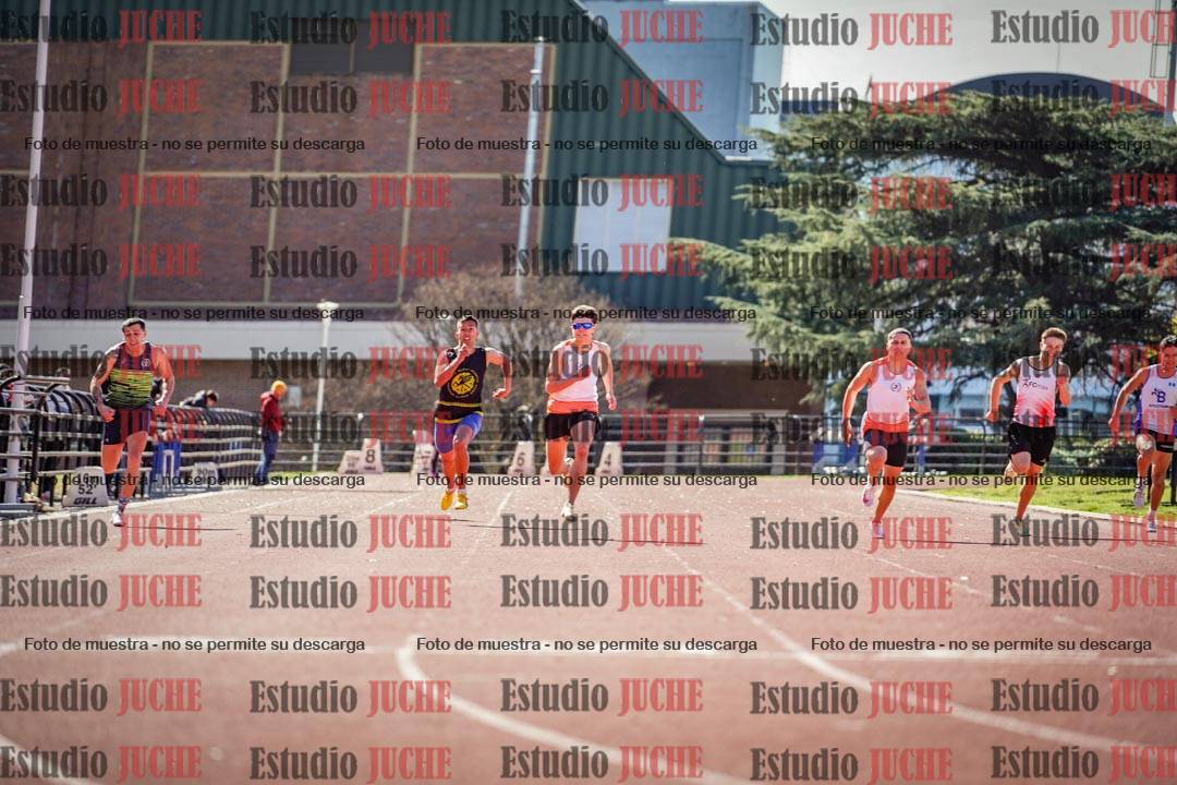 Fotos de los 200 m llanos de varones