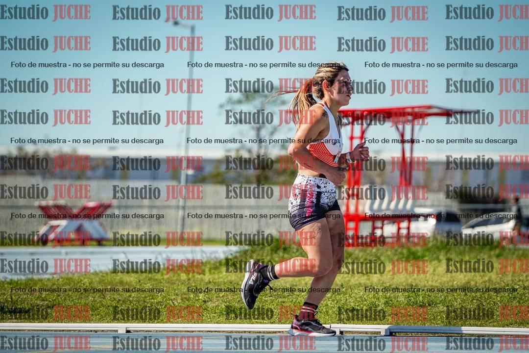 Fotos de los 5000 m llanos de mujeres y varones