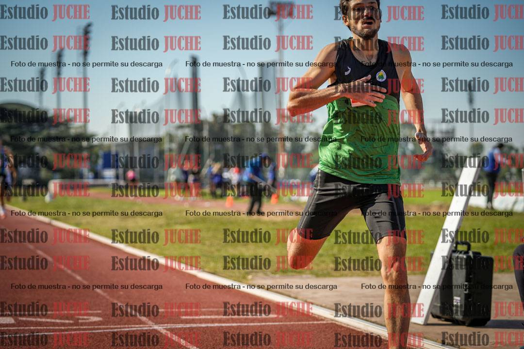 Fotos de los 800 m llanos de varones