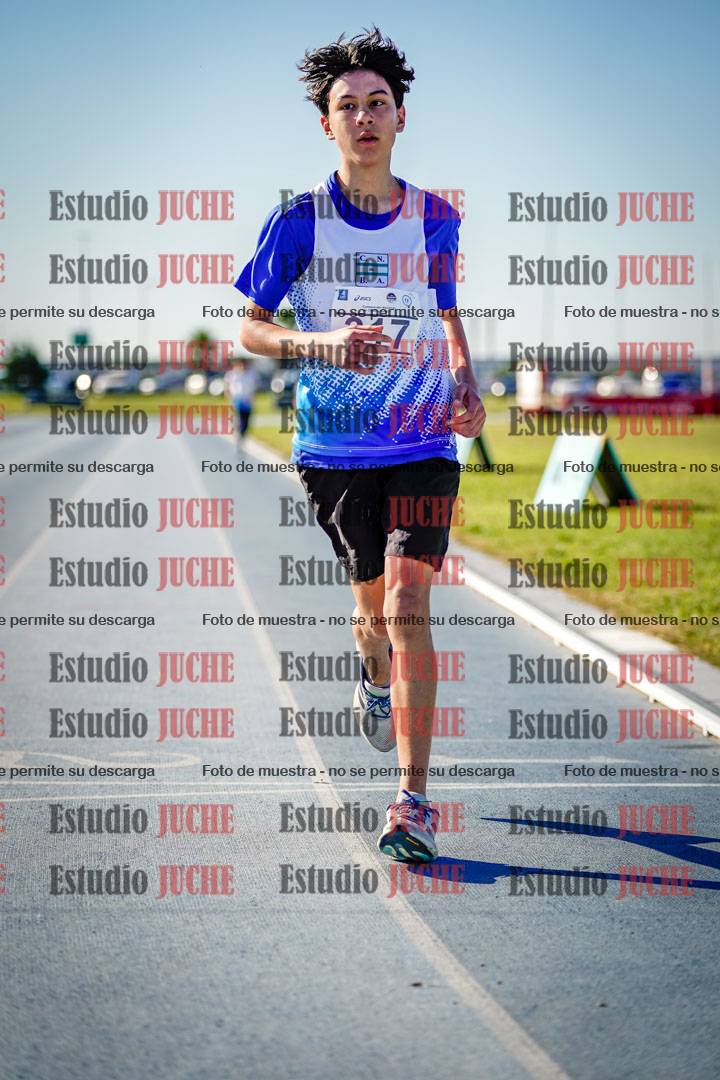 Fotos de los 2000 m llanos de varones