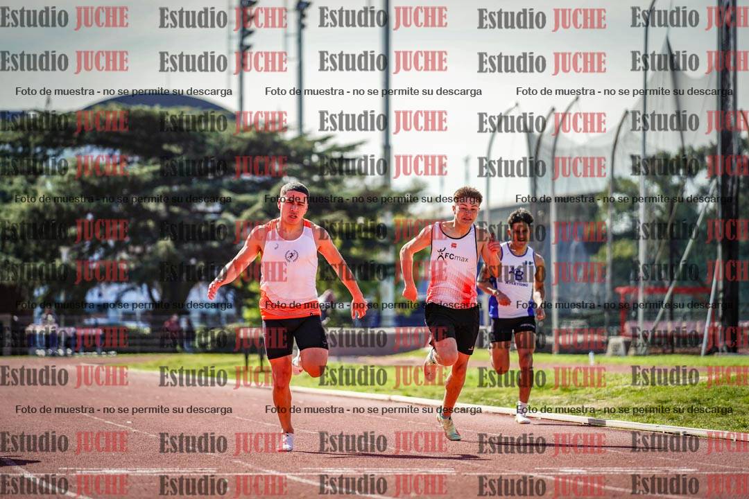 Fotos de los 200 m llanos de varones