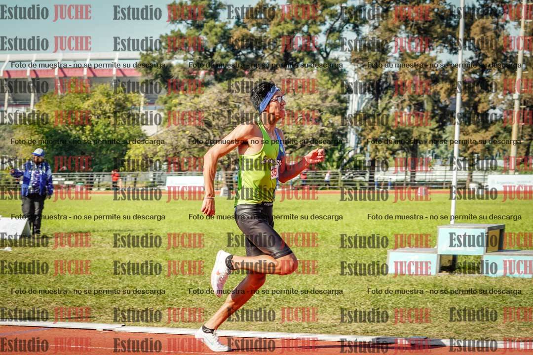 Fotos de los 800 m llanos de varones