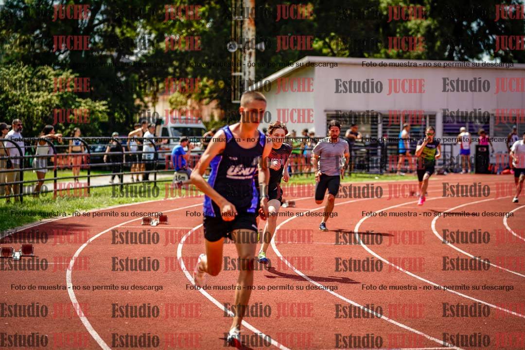 Fotos de los 400 m llanos de varones