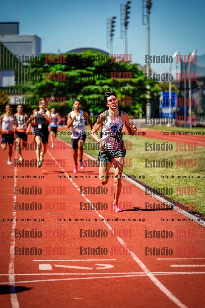 Fotos de los 800 m llanos de varones
