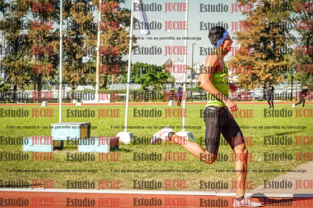 Fotos de los 800 m llanos de varones