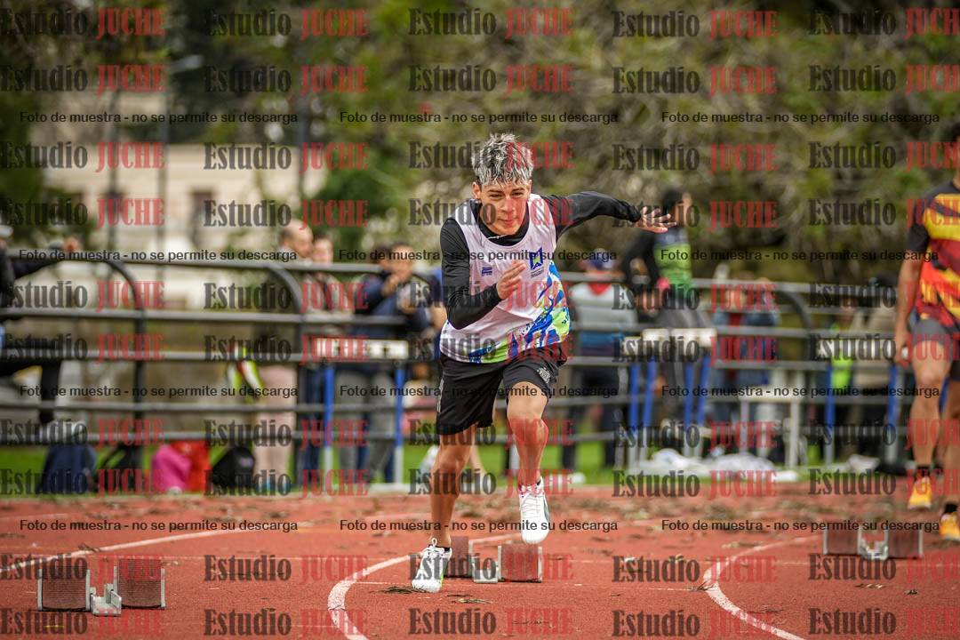 Fotos de los 200 m llanos de varones