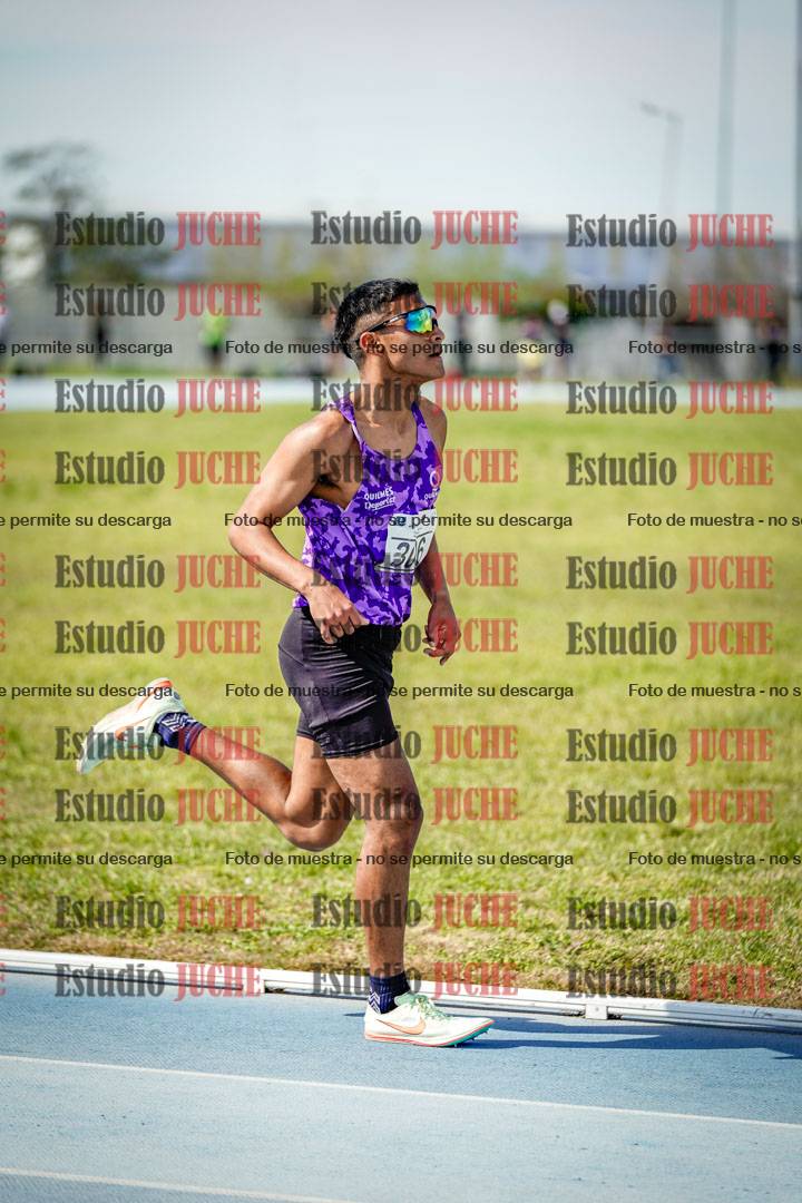 Fotos de los 3000 m llanos de varones