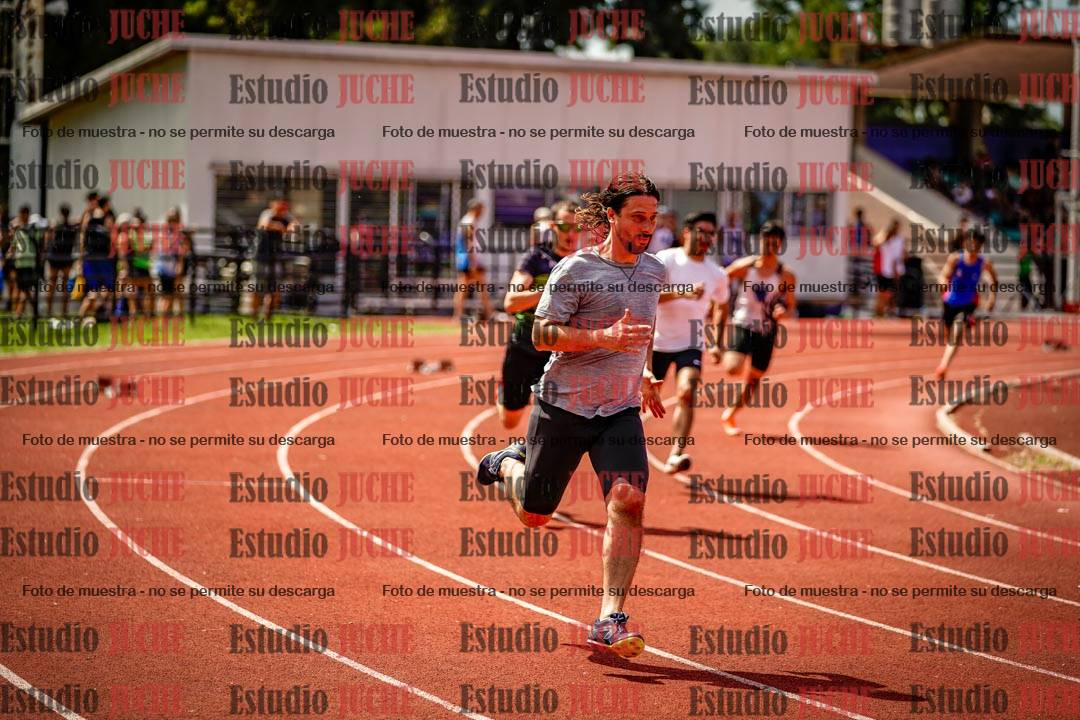 Fotos de los 400 m llanos de varones